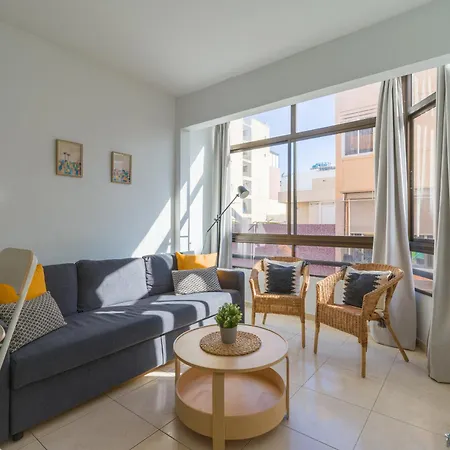 Σπίτι διακοπών Cozy Nearby Flat Canteras